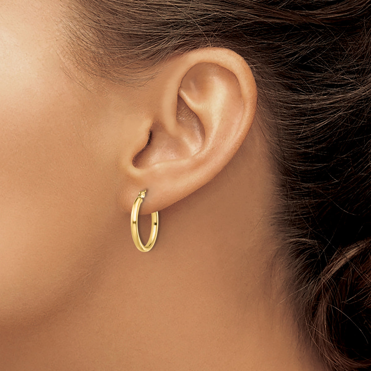 Classic 2mm gold-tone sterling silver hoop earrings, 18 mm — lifestyle view
