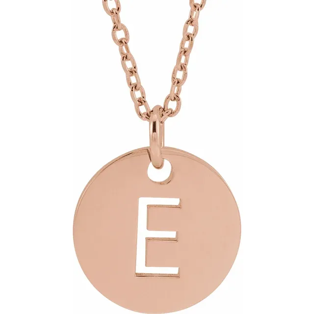 Initial disc necklace letter E in rose gold-plated sterling silver